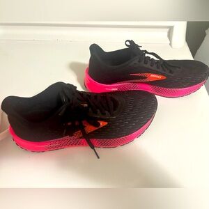 Brooks women running shoes 9.5
